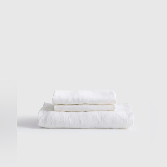 NWOT Quince Linen California King Fitted Sheet Set White pillowcases - Picture 1 of 5